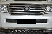 Накладка на решетку в бампер Toyota Land Cruiser J200 (2012 по наст.)